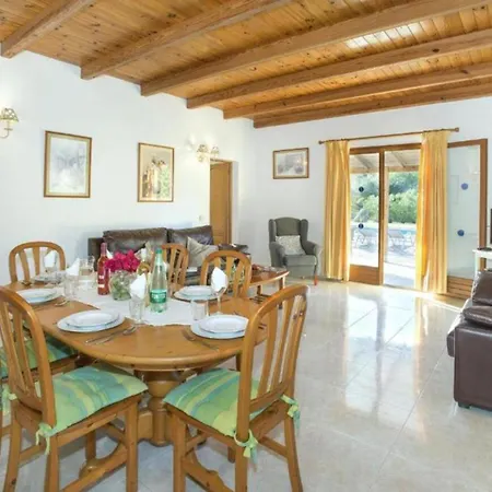 Villa Alejandra En *