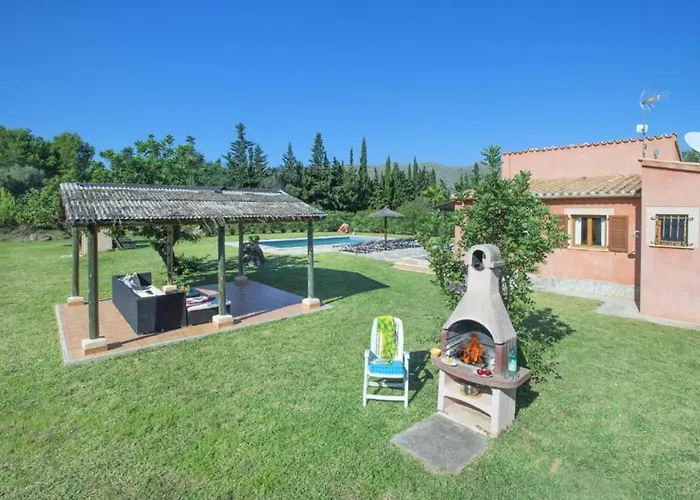 Alejandra En Villa *