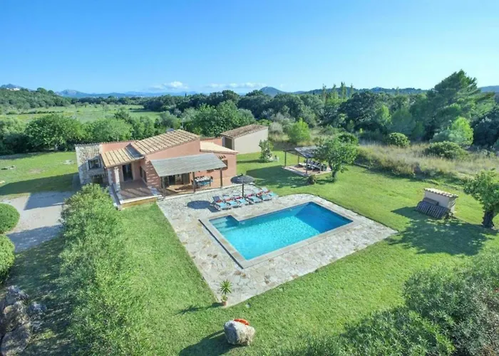 Alejandra En Villa *