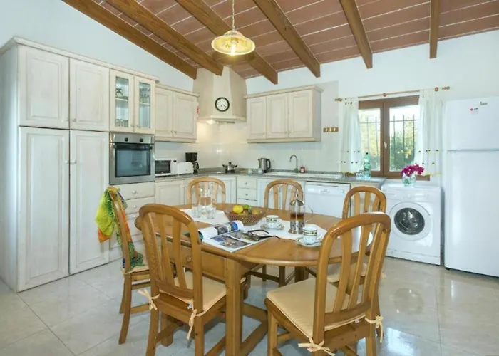 Alejandra En Польенса