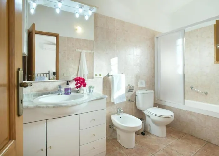 Вилла Alejandra En *